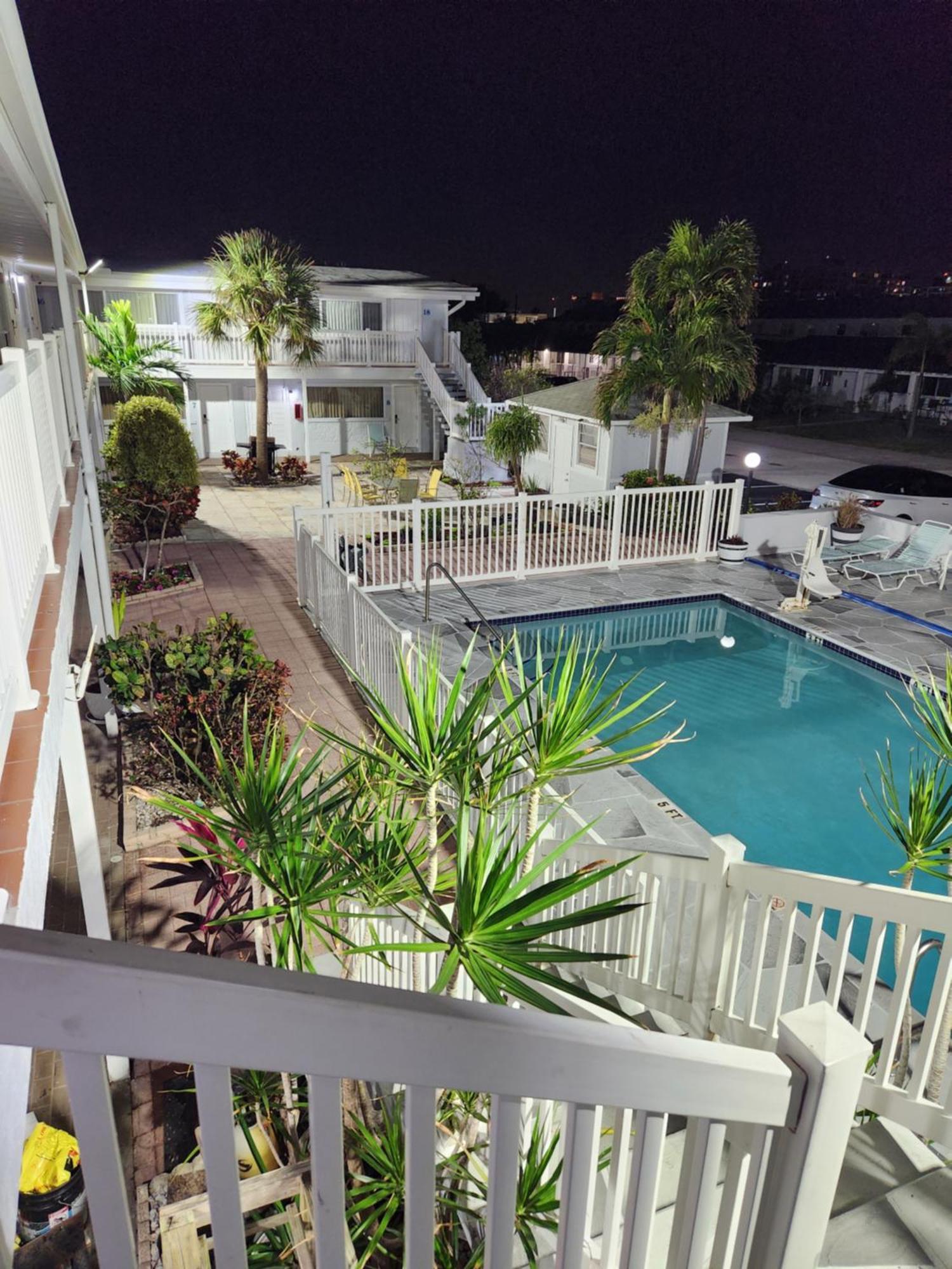 The Palms On Ocean Motel Pompano Beach Ngoại thất bức ảnh